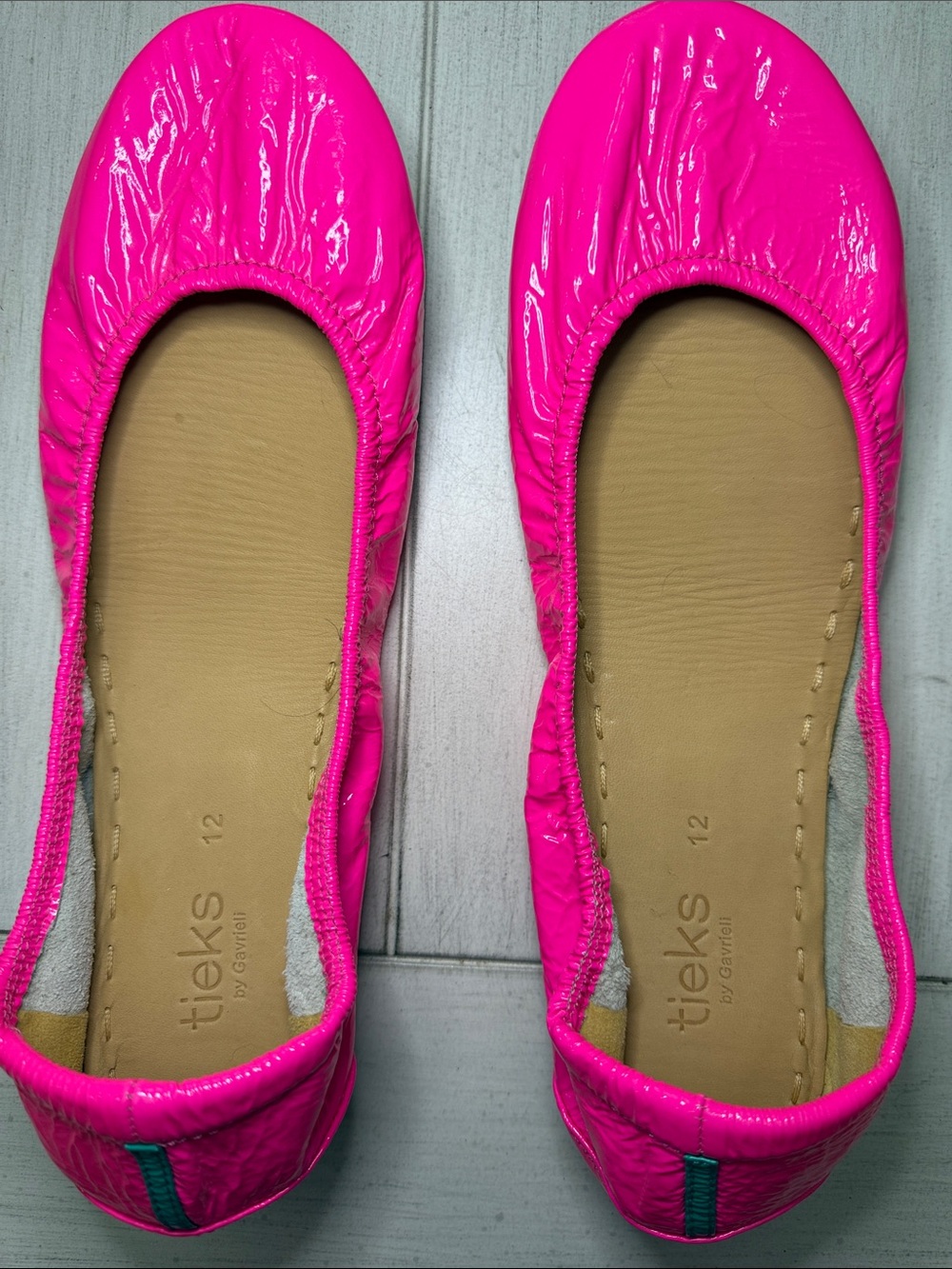 Tieks Women's Foldable Ballet Flats in Pop Pink: Never worn, no scuffs - Picture 3 of 5